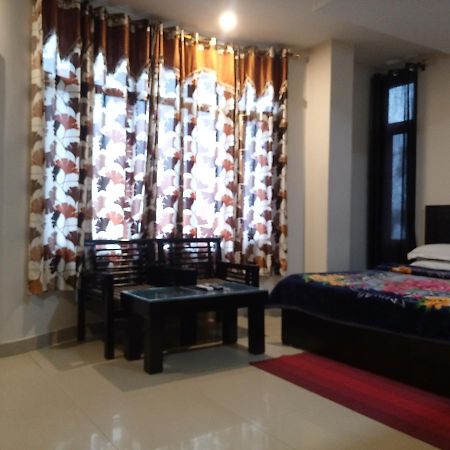 Hotel Wildrose Dalhousie Bagian luar foto